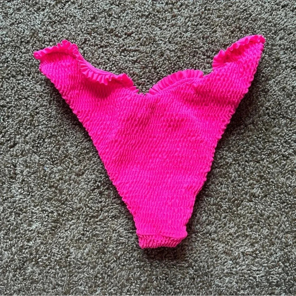 Lovers + Friends far away bikini hot pink bottoms - Picture 4 of 5